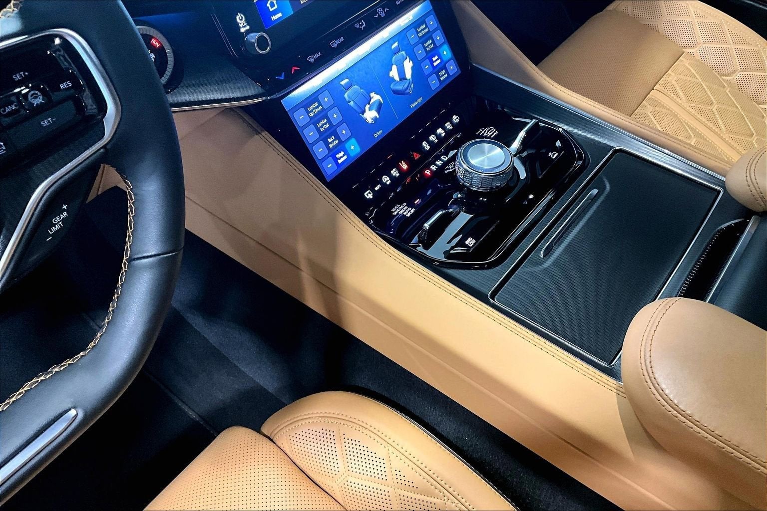 2024 Jeep Grand Wagoneer Series III Obsidian