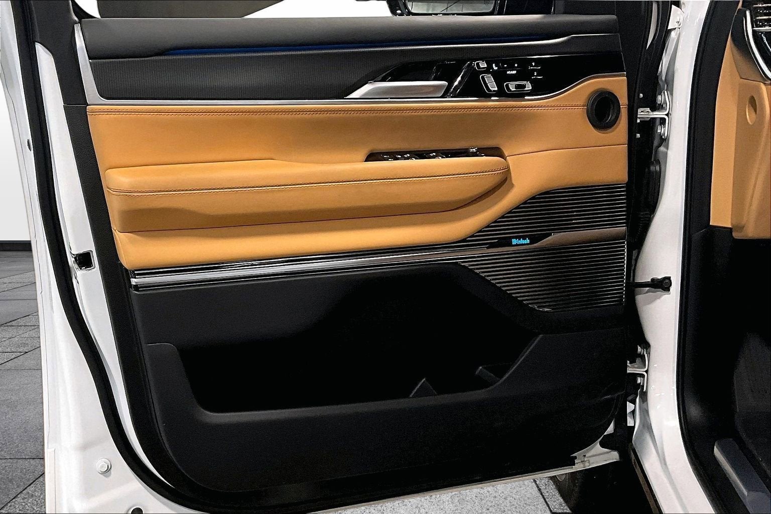 2024 Jeep Grand Wagoneer Series III Obsidian