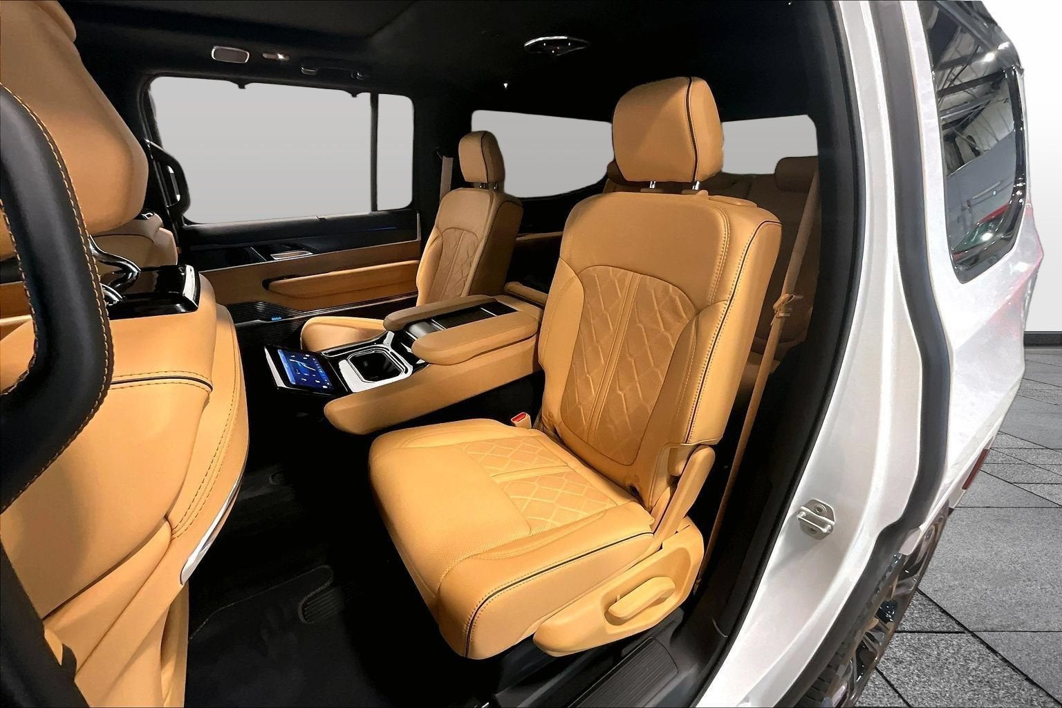 2024 Jeep Grand Wagoneer Series III Obsidian
