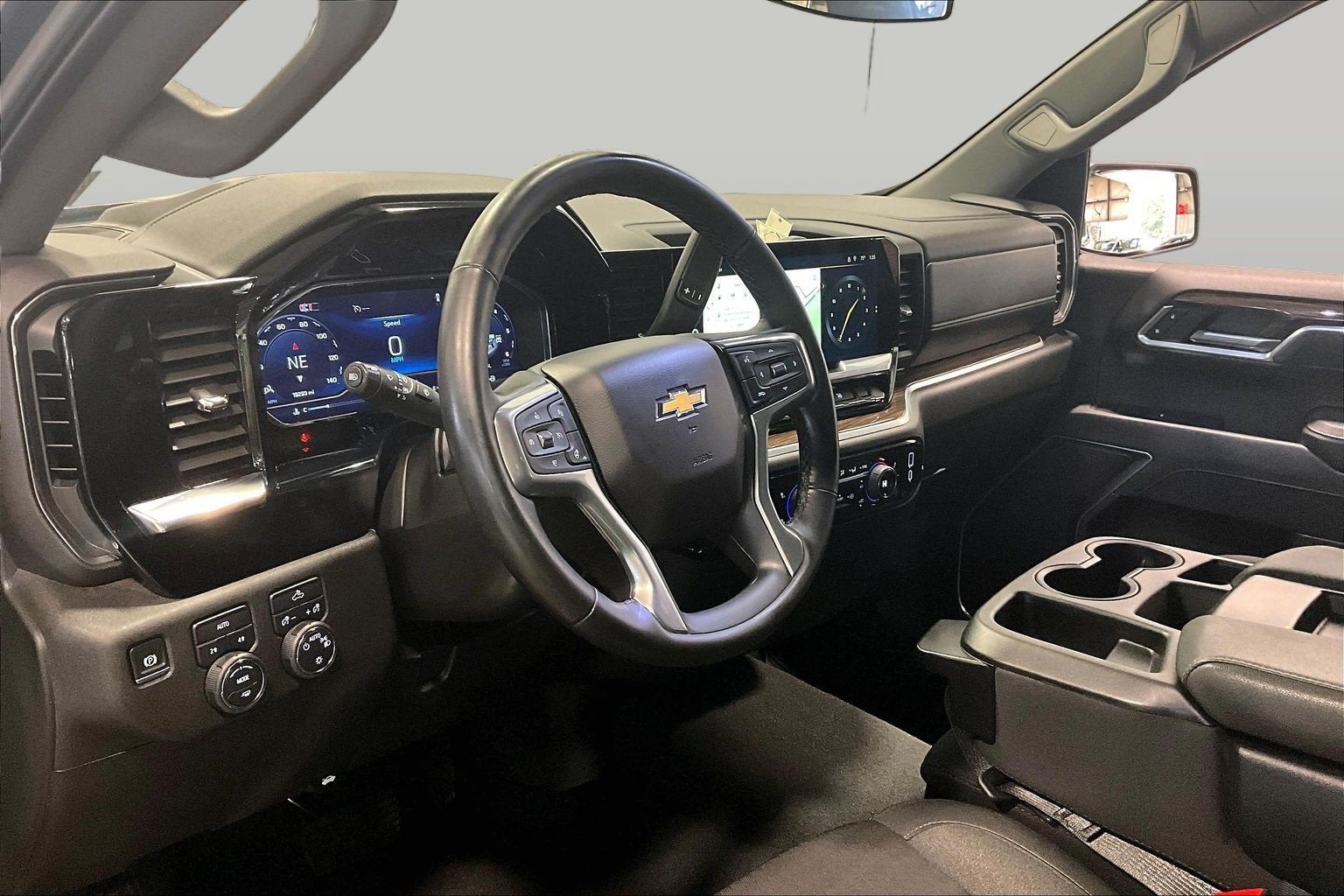 2025 Chevrolet Silverado 1500 LT (2FL)