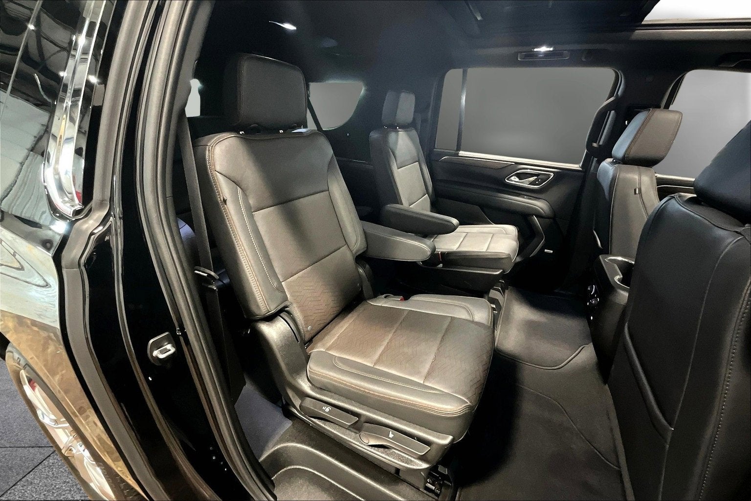 2024 Chevrolet Suburban High Country