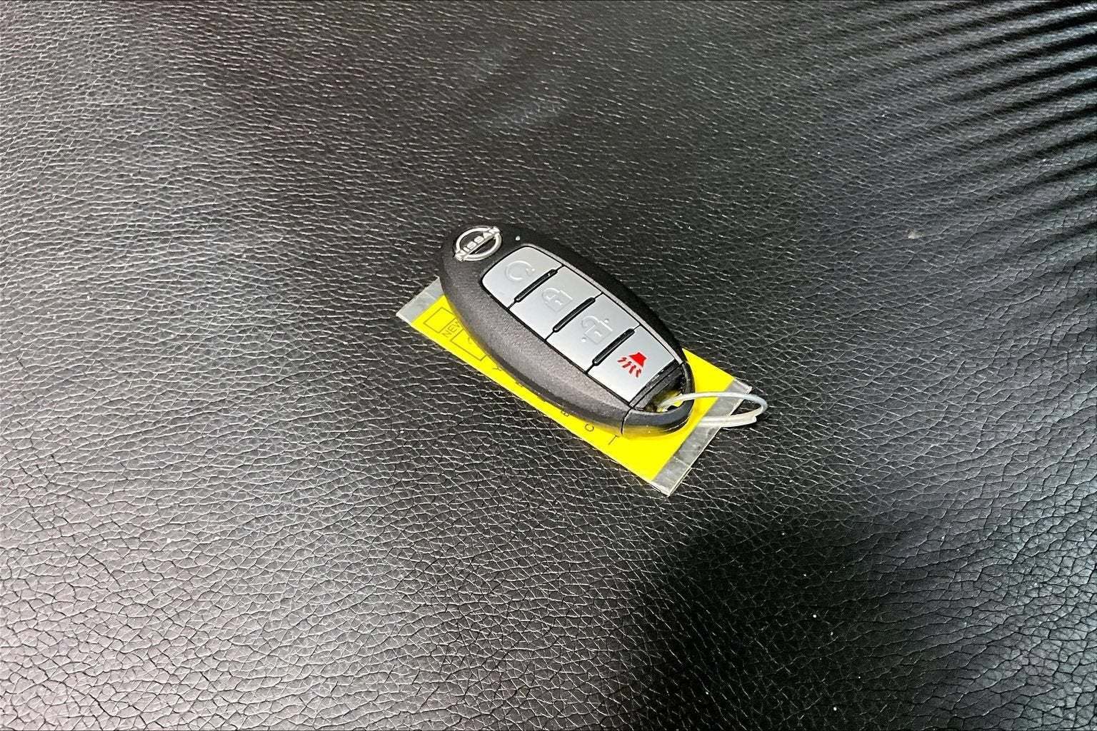2025 Nissan Frontier PRO-4X - Photo 11