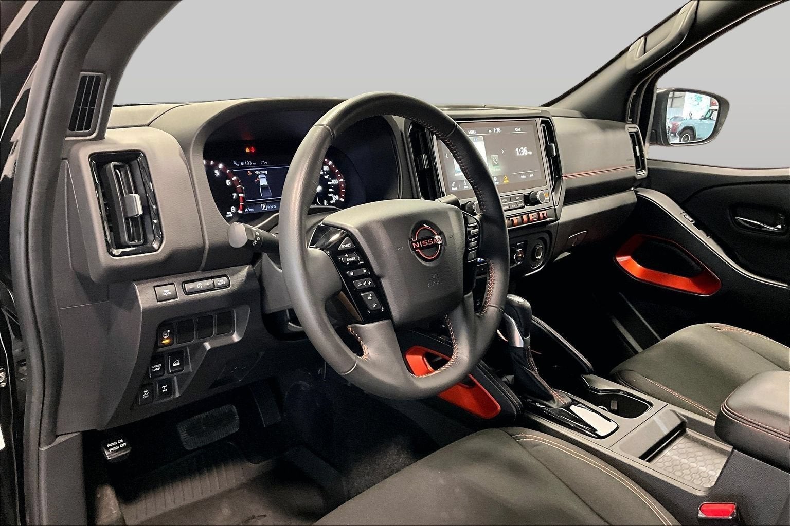 2025 Nissan Frontier PRO-4X - Photo 14