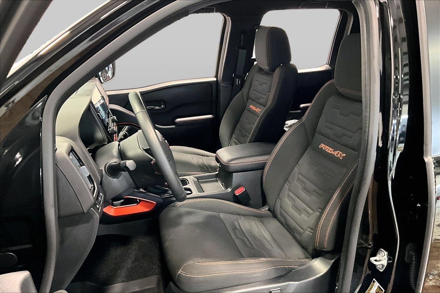 2025 Nissan Frontier PRO-4X - Photo 26