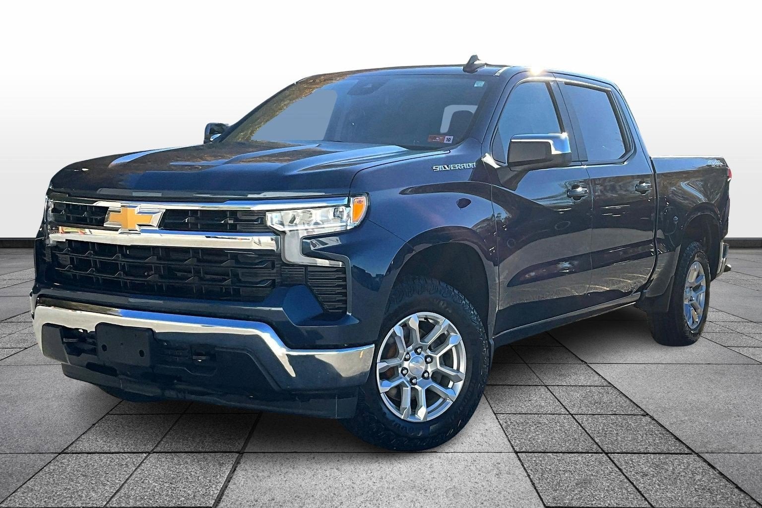 2022 Chevrolet Silverado 1500 LT (2FL)