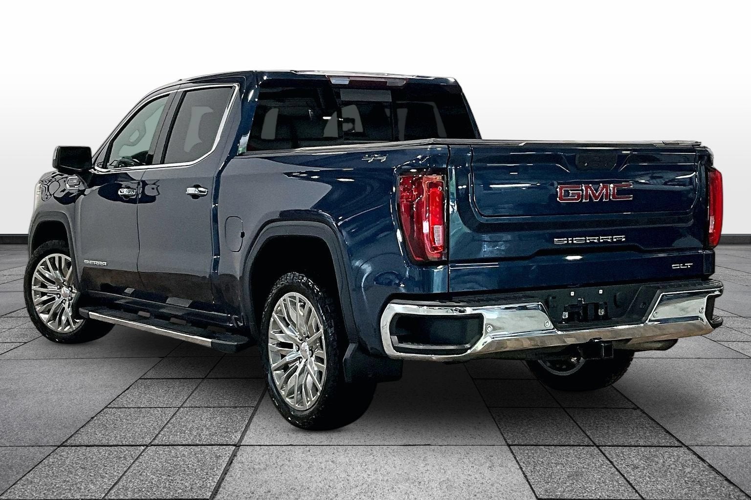 2020 GMC Sierra 1500 SLT