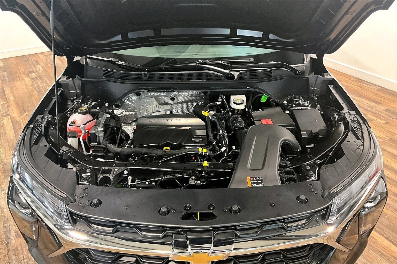 2026 Chevrolet Trax LS - Photo 10