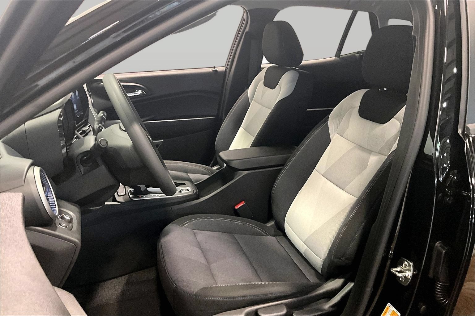 2026 Chevrolet Trax LS - Photo 26