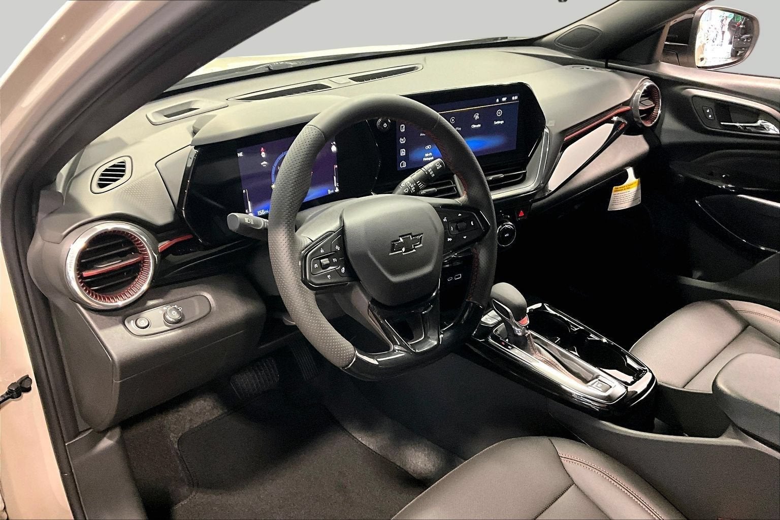 2026 Chevrolet Trax RS - Photo 6