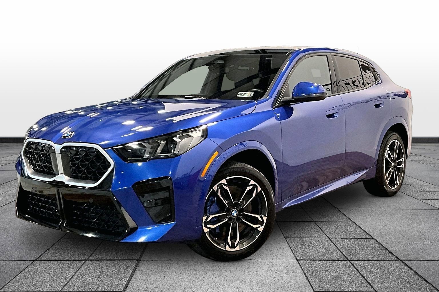 2025 BMW X2 xDrive28i