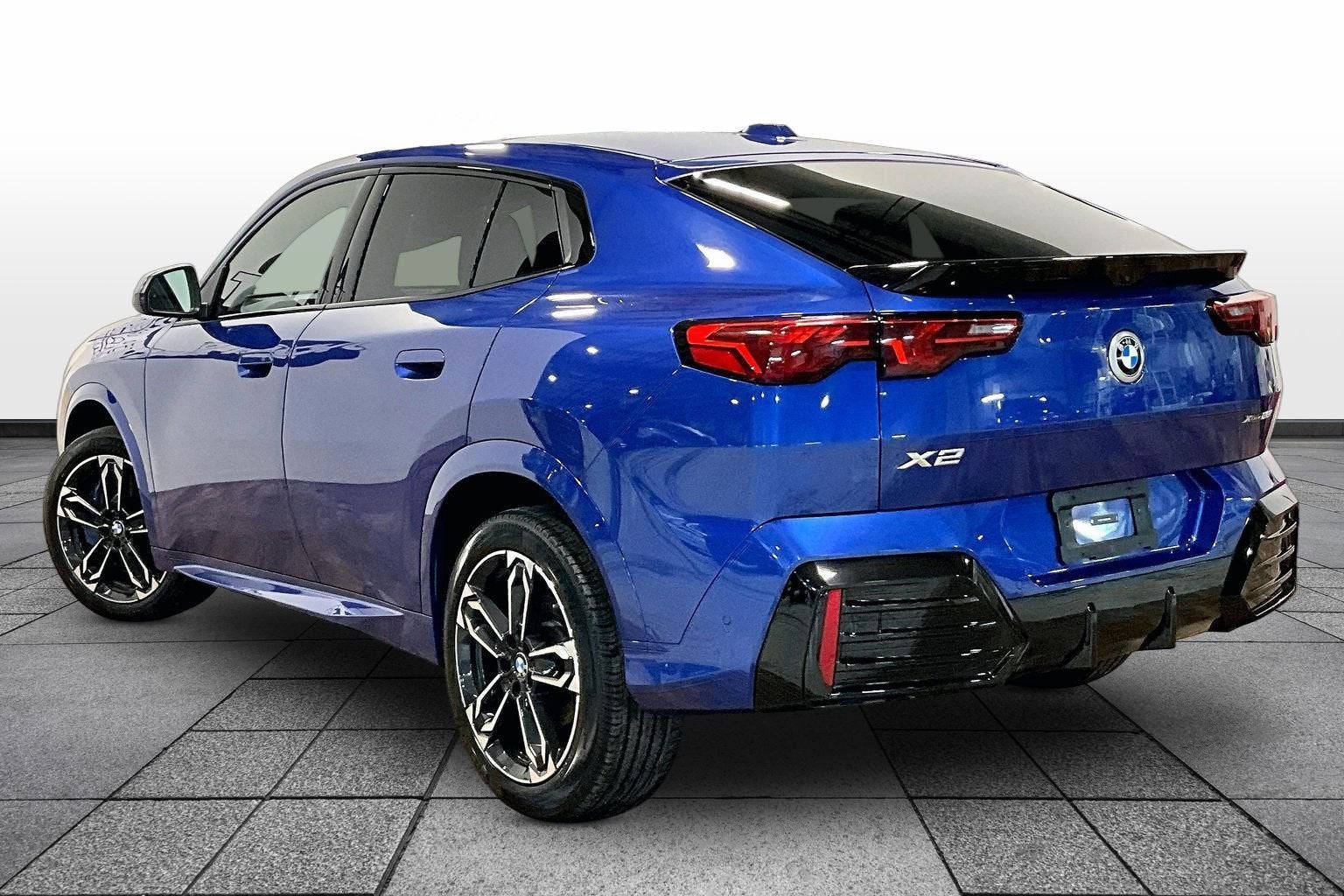 2025 BMW X2 xDrive28i